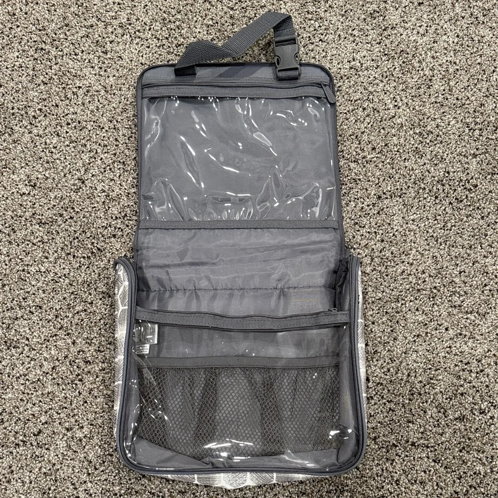 Thirty-One Hanging Traveler Case